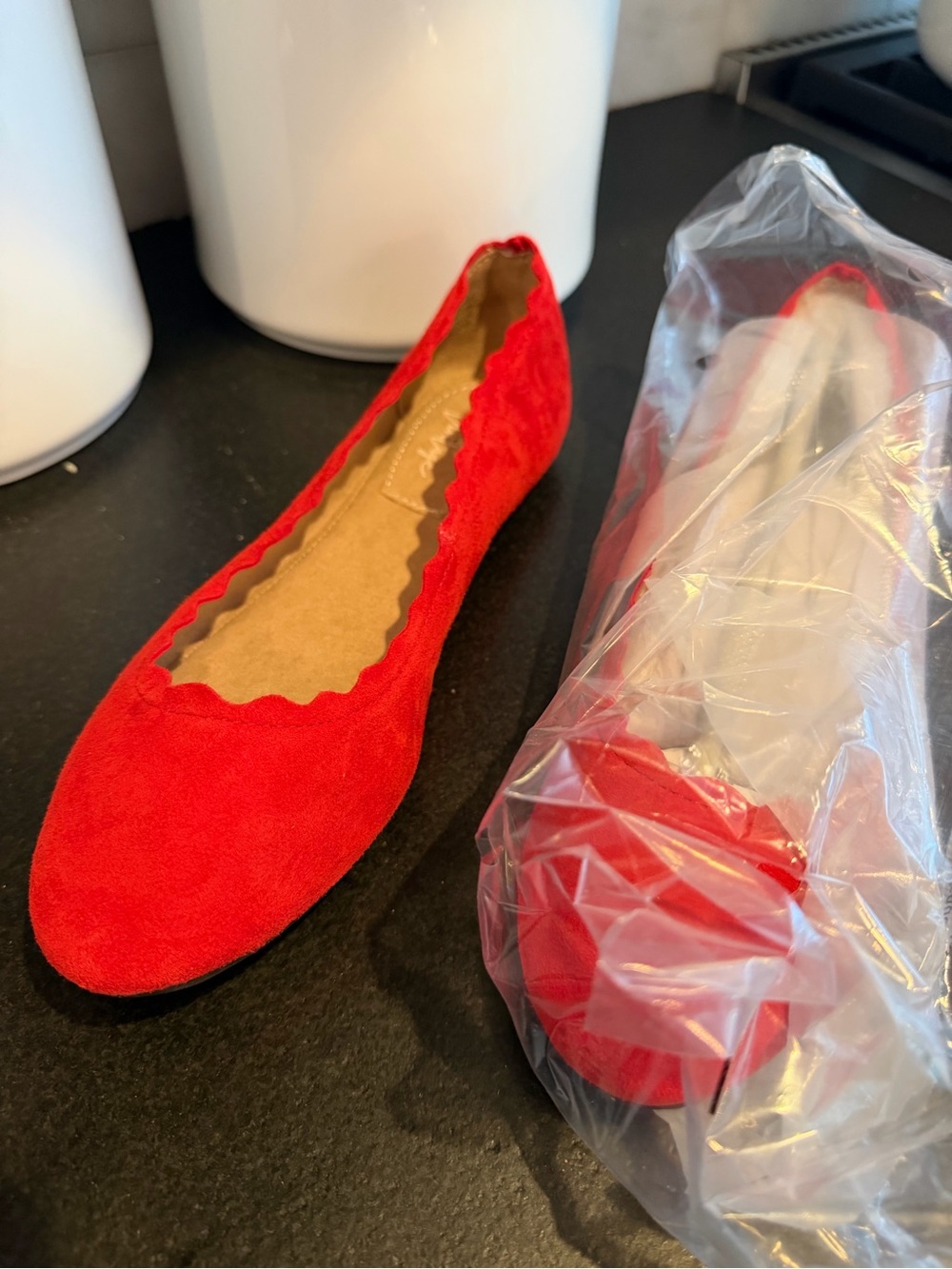 Crown Vintage red scalloped velvet ballet Flats NEW